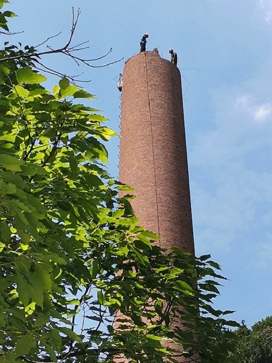 煙囪拆除公司 水泥煙囪是怎么拆除的？